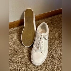 Size 7 White Sneakers with Memory Foam Insole
